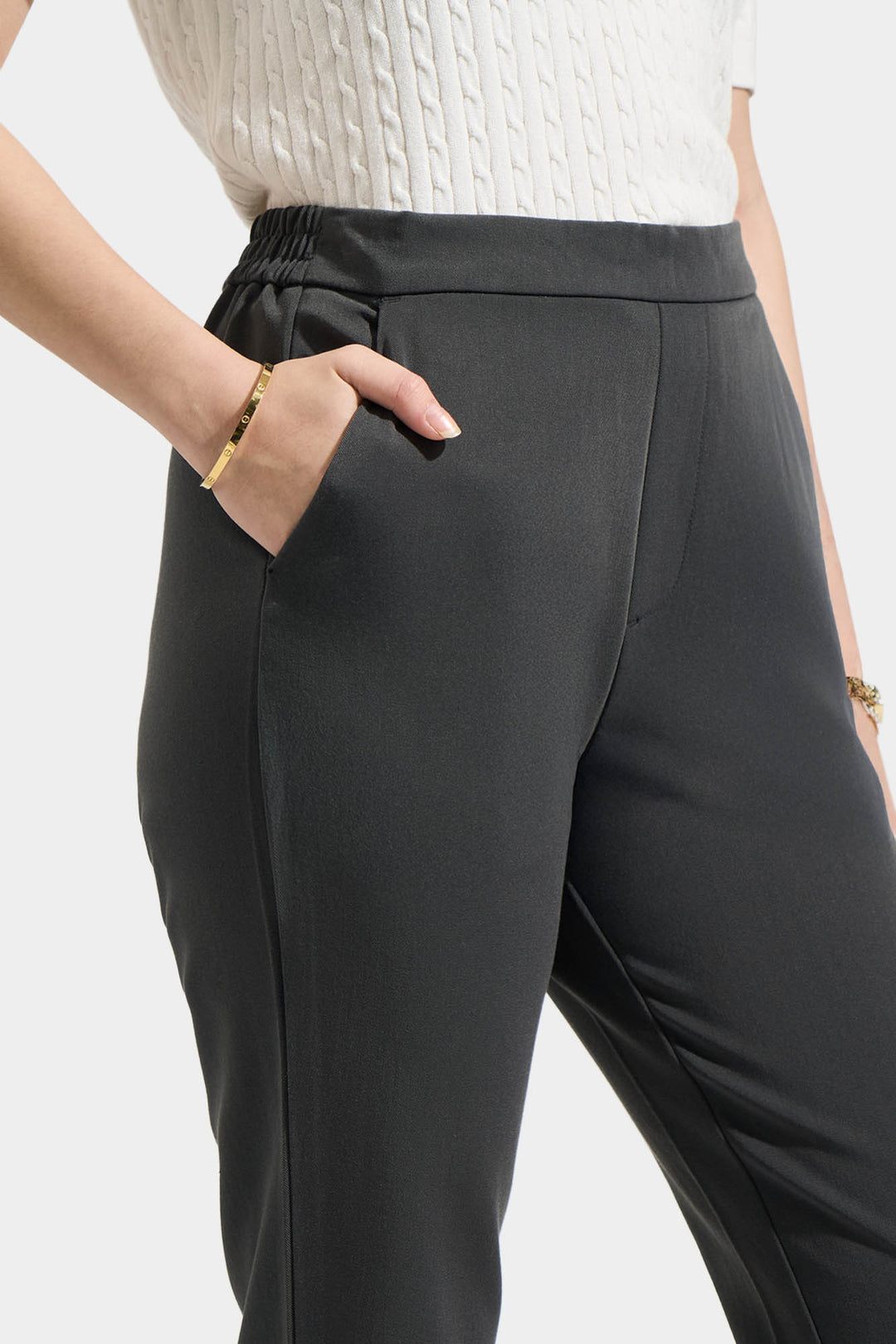 Cozy: Tapered Trousers