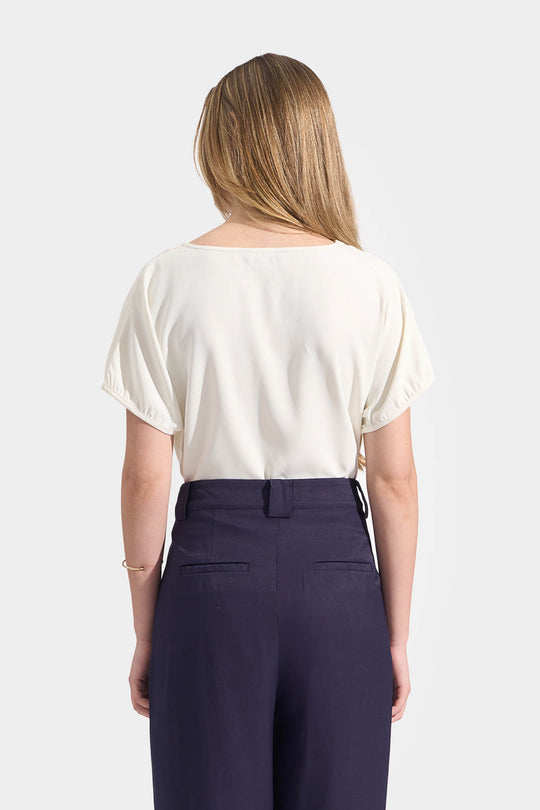 990501-Off White (2).jpg