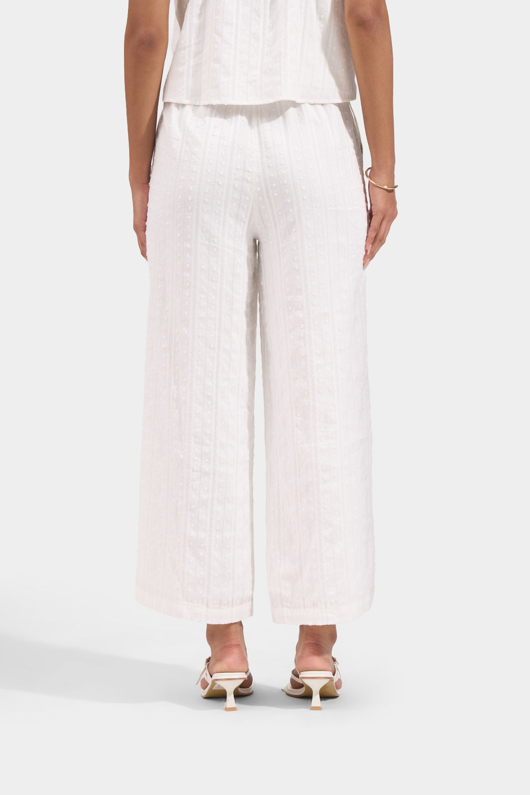 990596-Off White (2).jpg