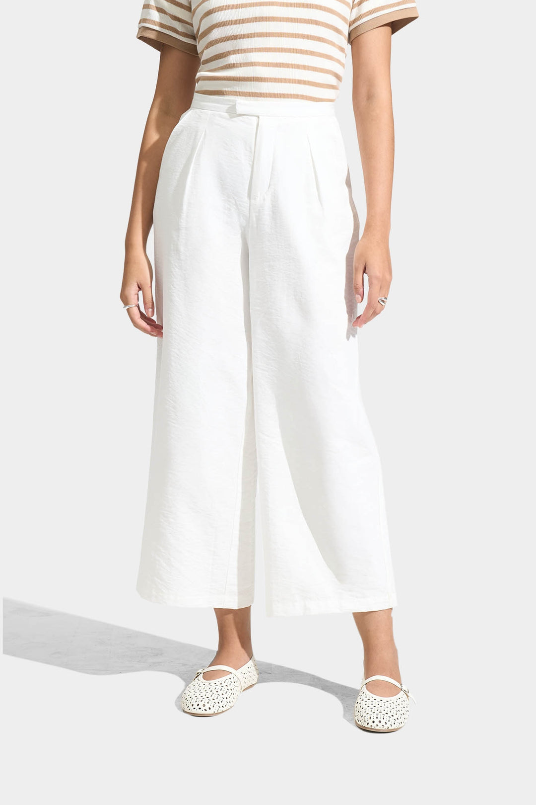 992294-Off White (2).jpg