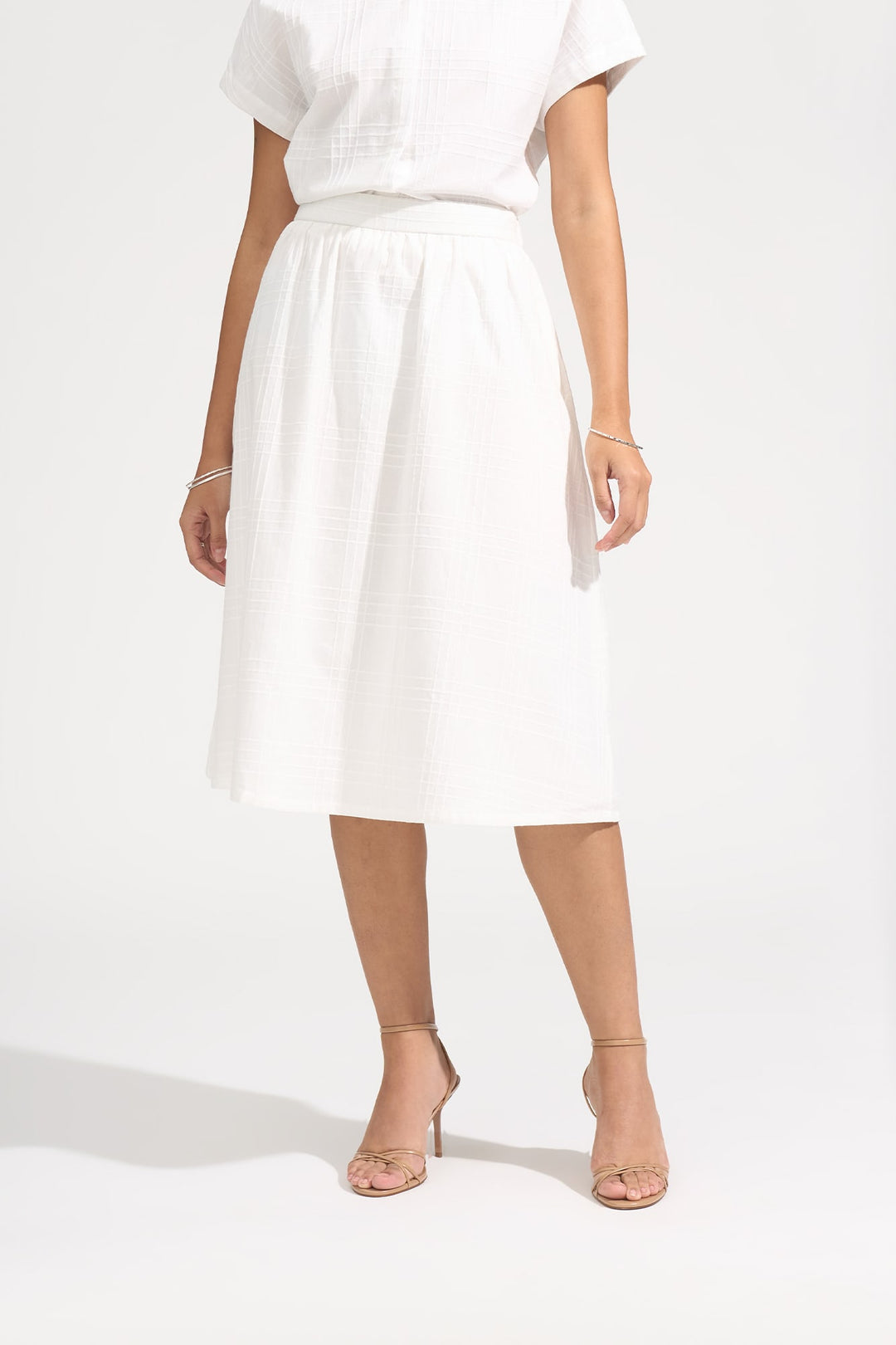 992564-Off White (2).jpg