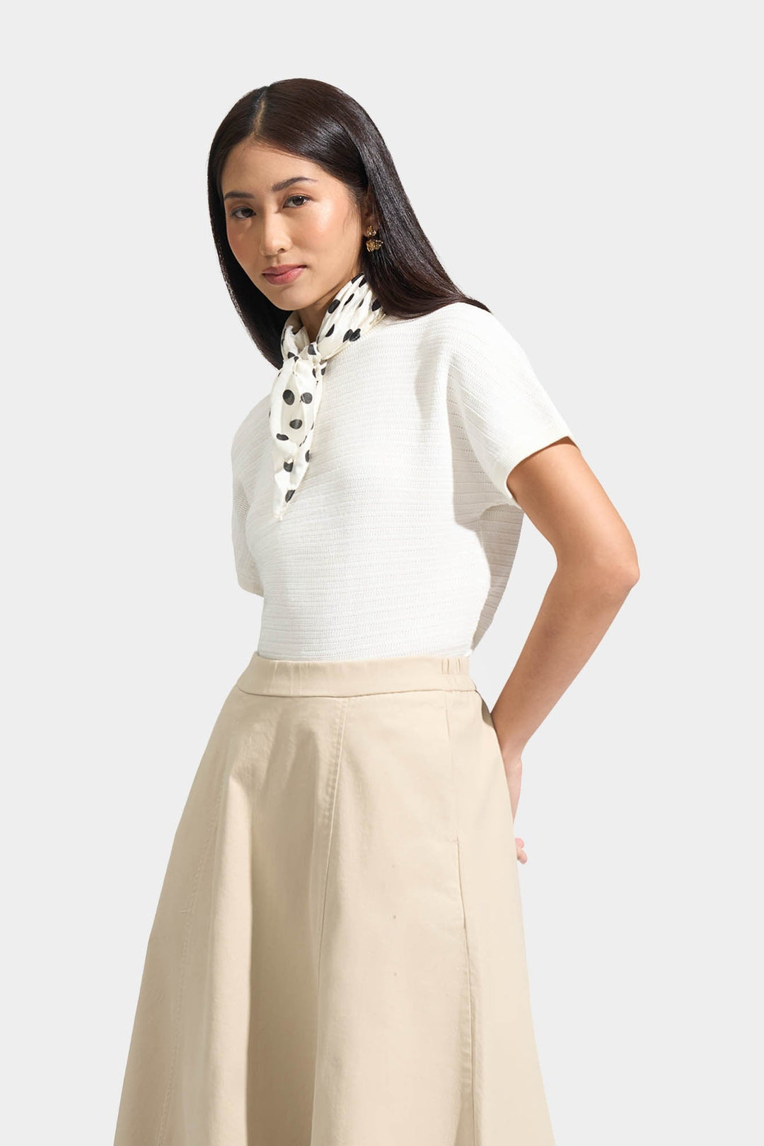 992651-Off White (4).jpg