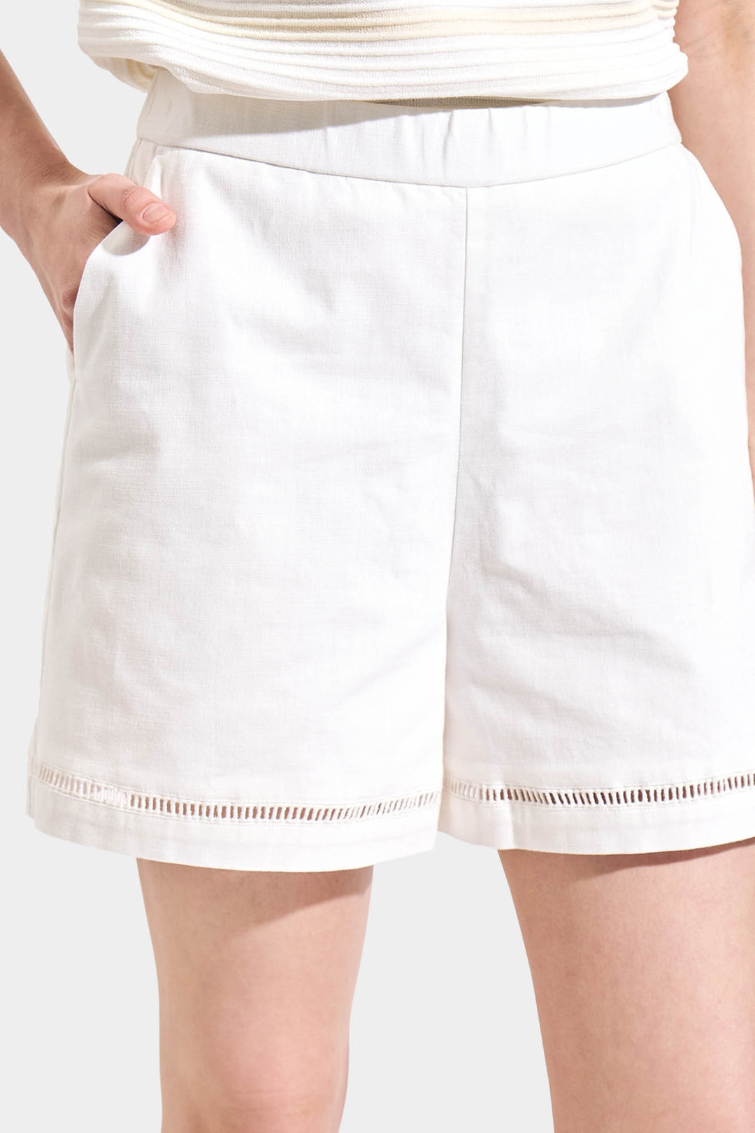 992689-Off White (4).jpg