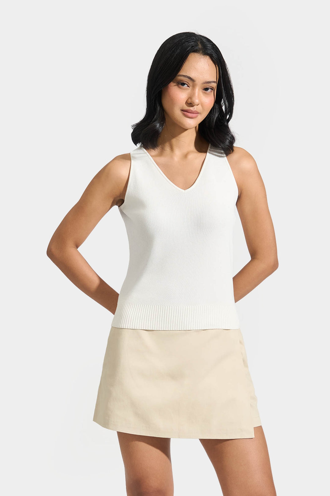 993079-Off White (2).jpg