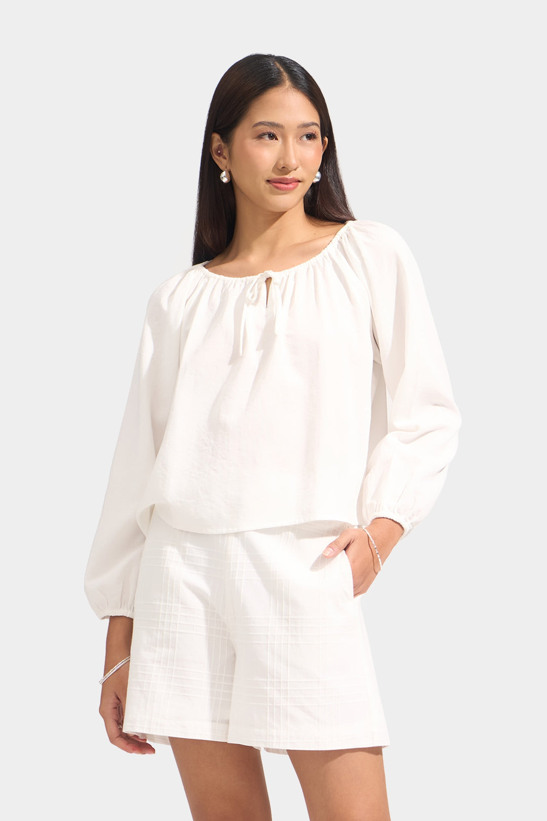 993207-Off White (2).jpg