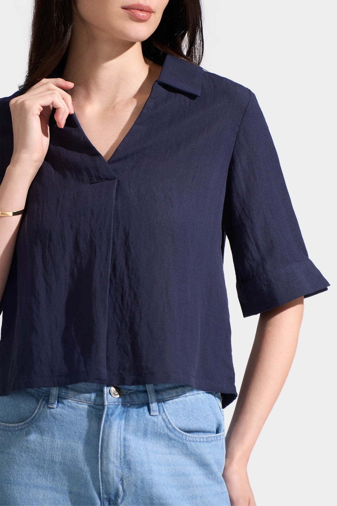 Elbow Sleeved Shirt with Pleating Detail